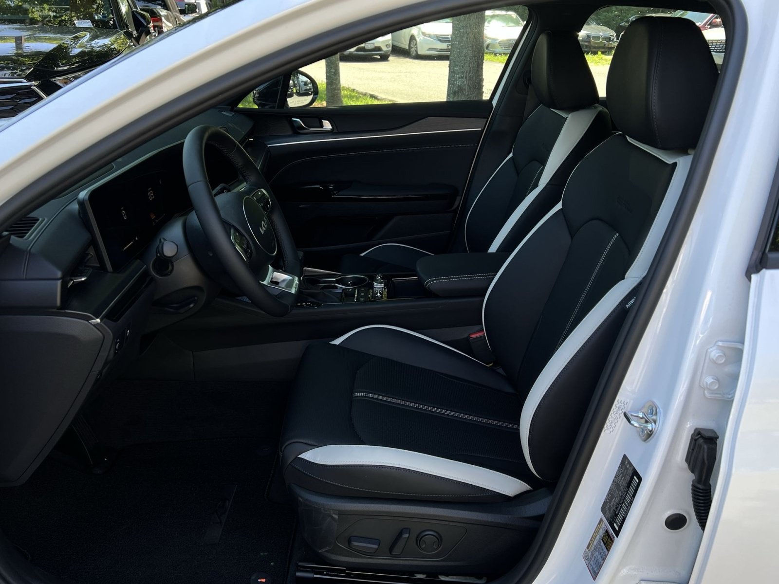2026 Kia K5 GT-Line - Photo 18