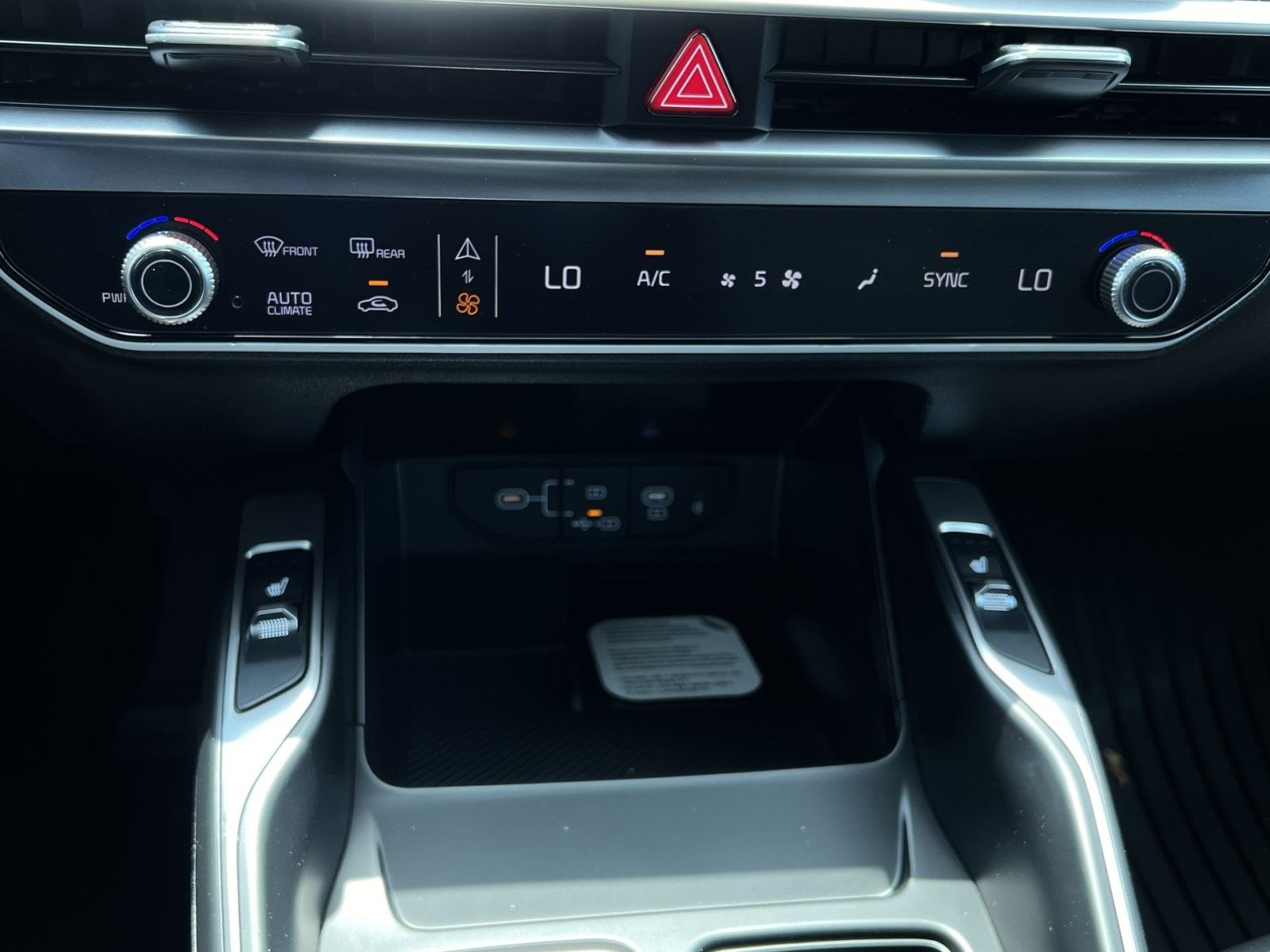 2026 Kia Sorento S - Photo 24