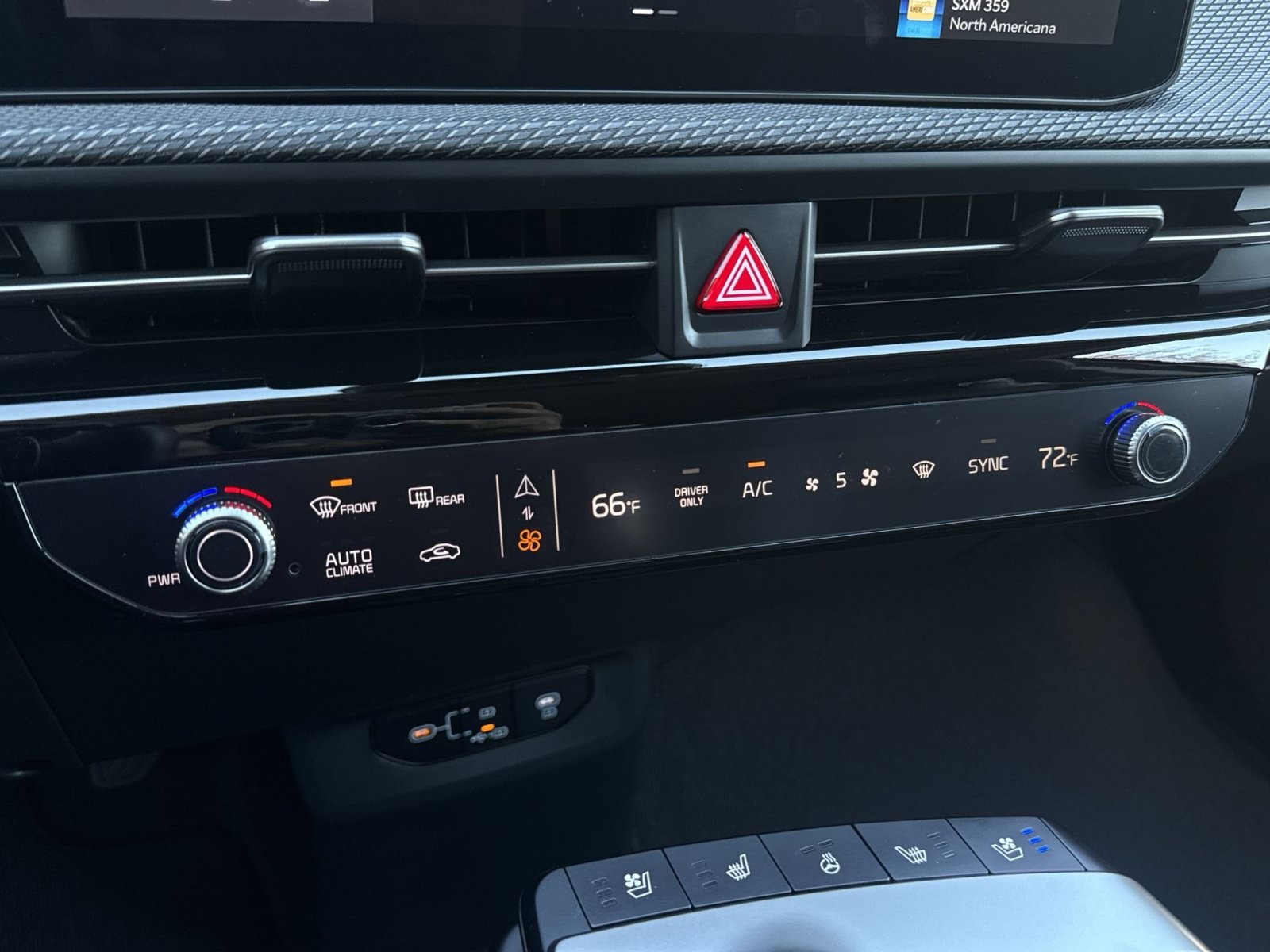 2025 Kia EV6 Wind - Photo 31