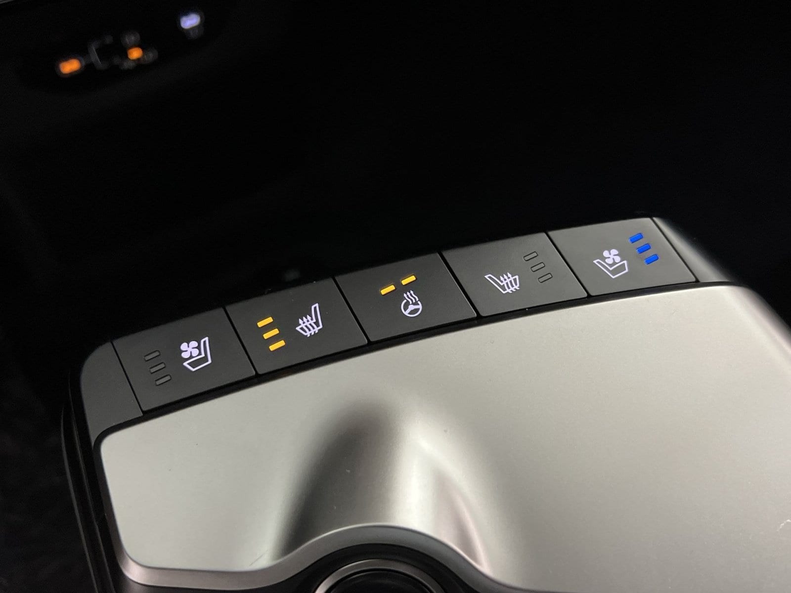 2025 Kia EV6 Wind - Photo 34