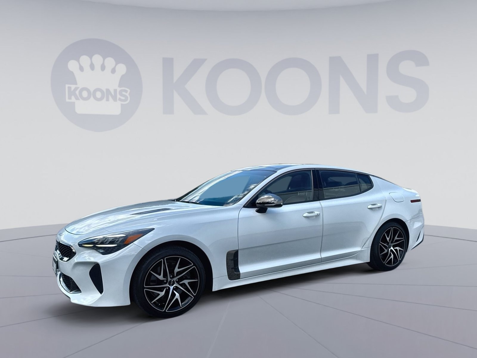 2023 Kia Stinger GT-Line AWD's photo