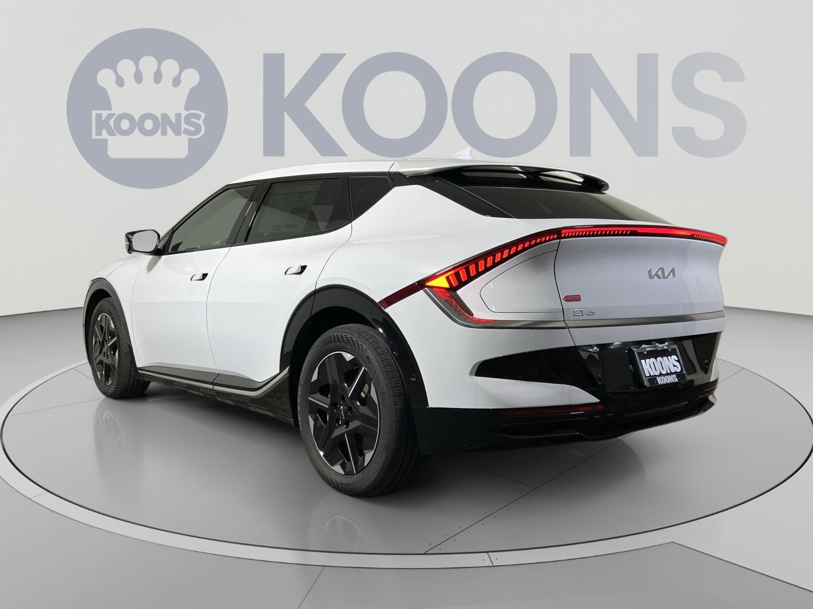 2025 Kia EV6 Wind - Photo 4