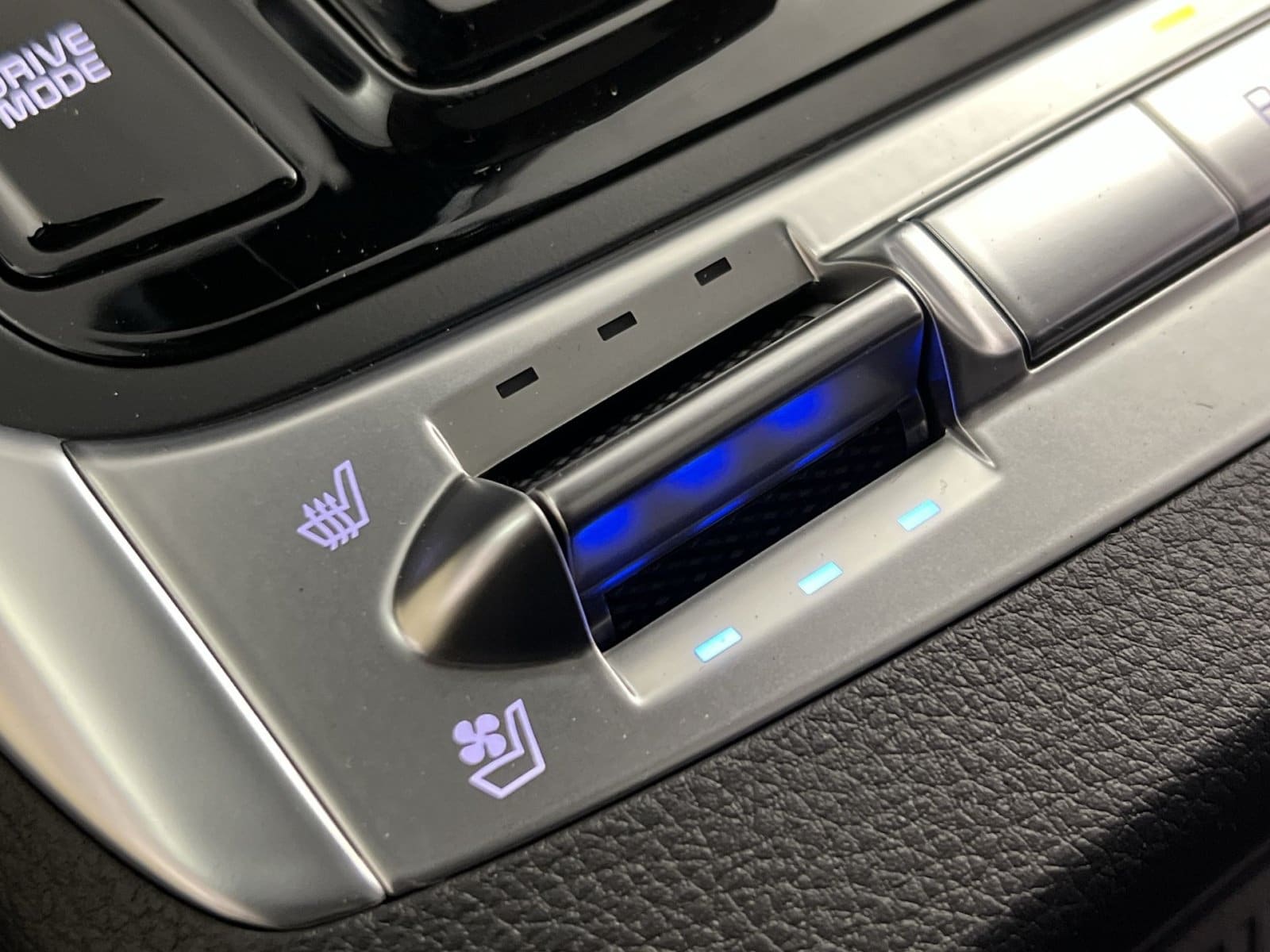 2026 Kia Carnival SX - Photo 34
