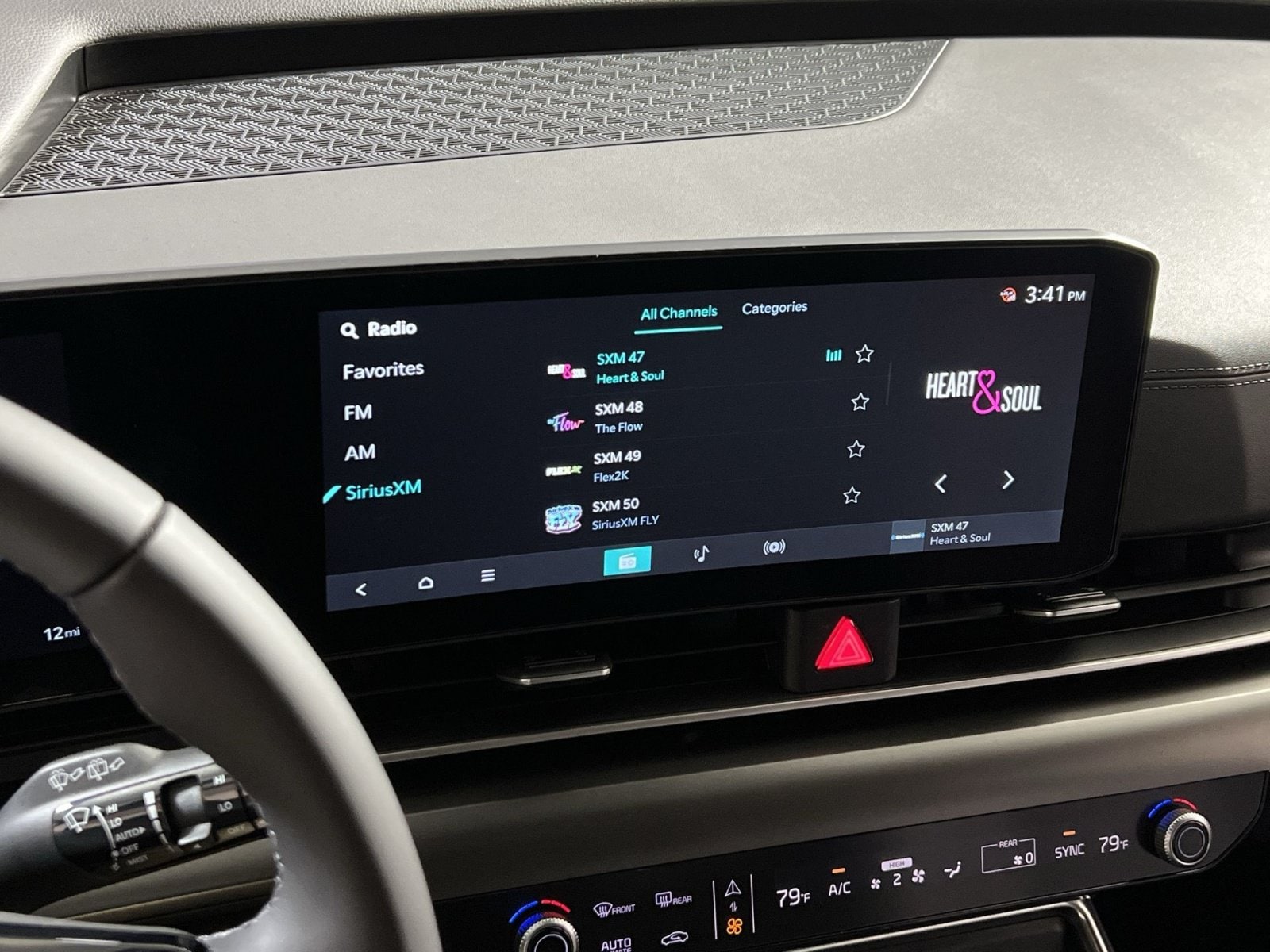 2026 Kia Carnival SX - Photo 16