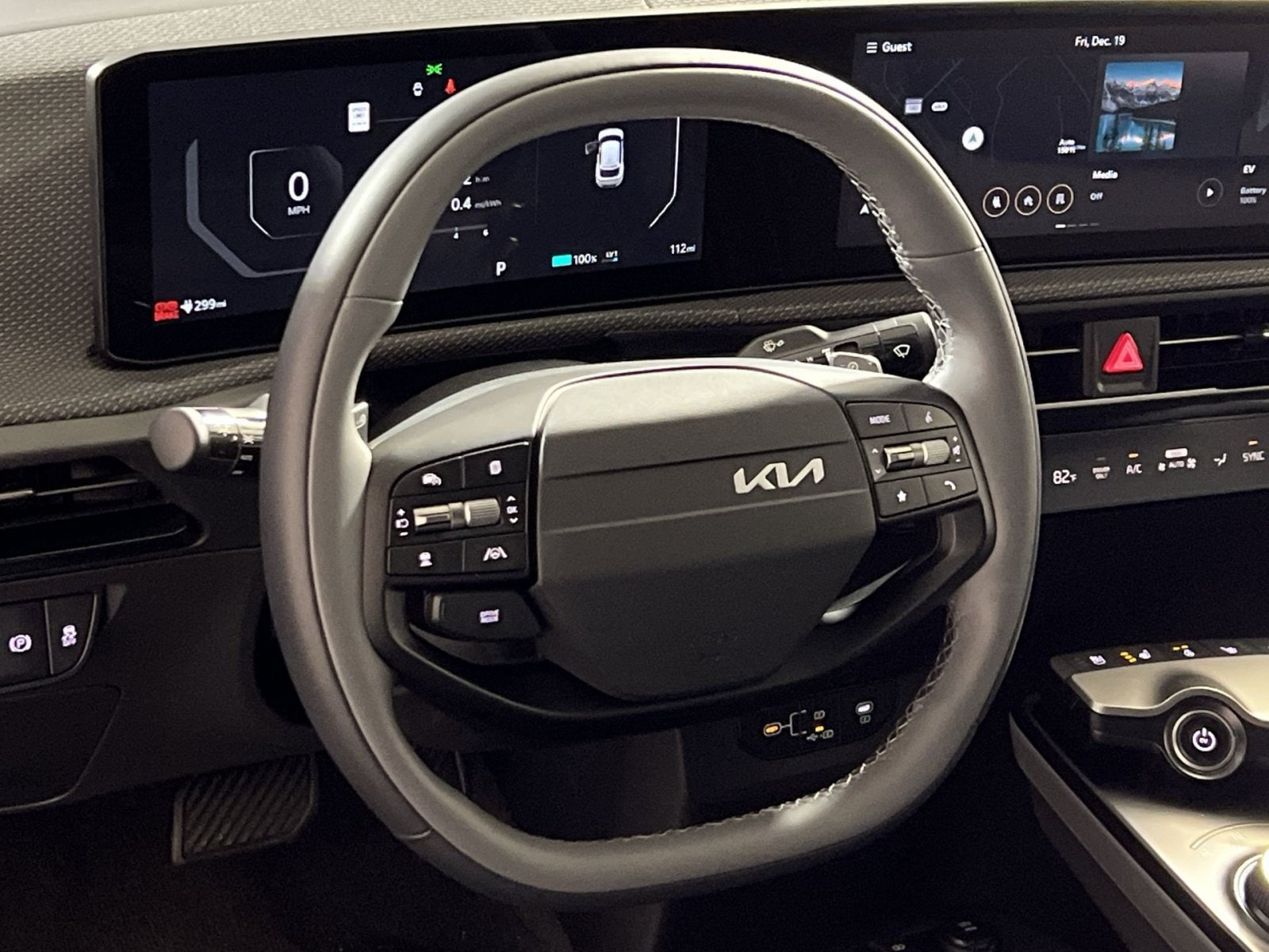 2025 Kia EV6 Wind - Photo 14