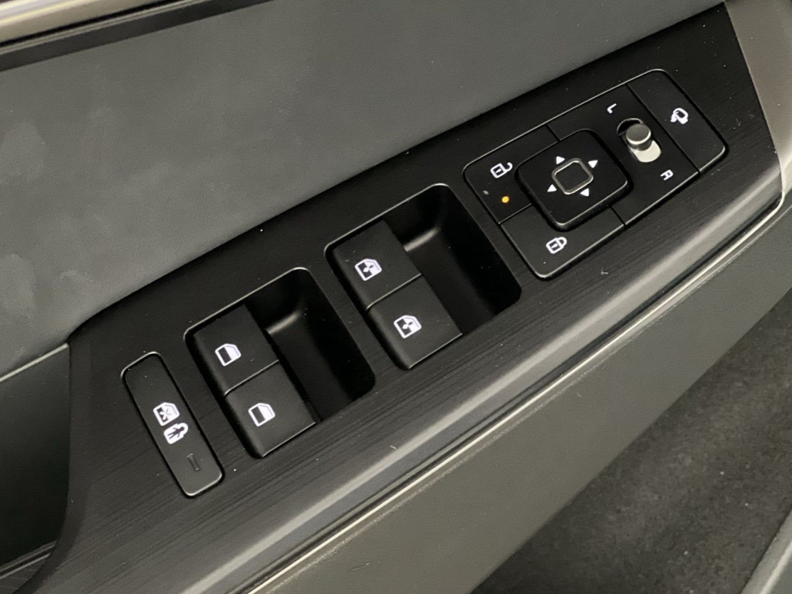 2025 Kia EV6 Wind - Photo 13