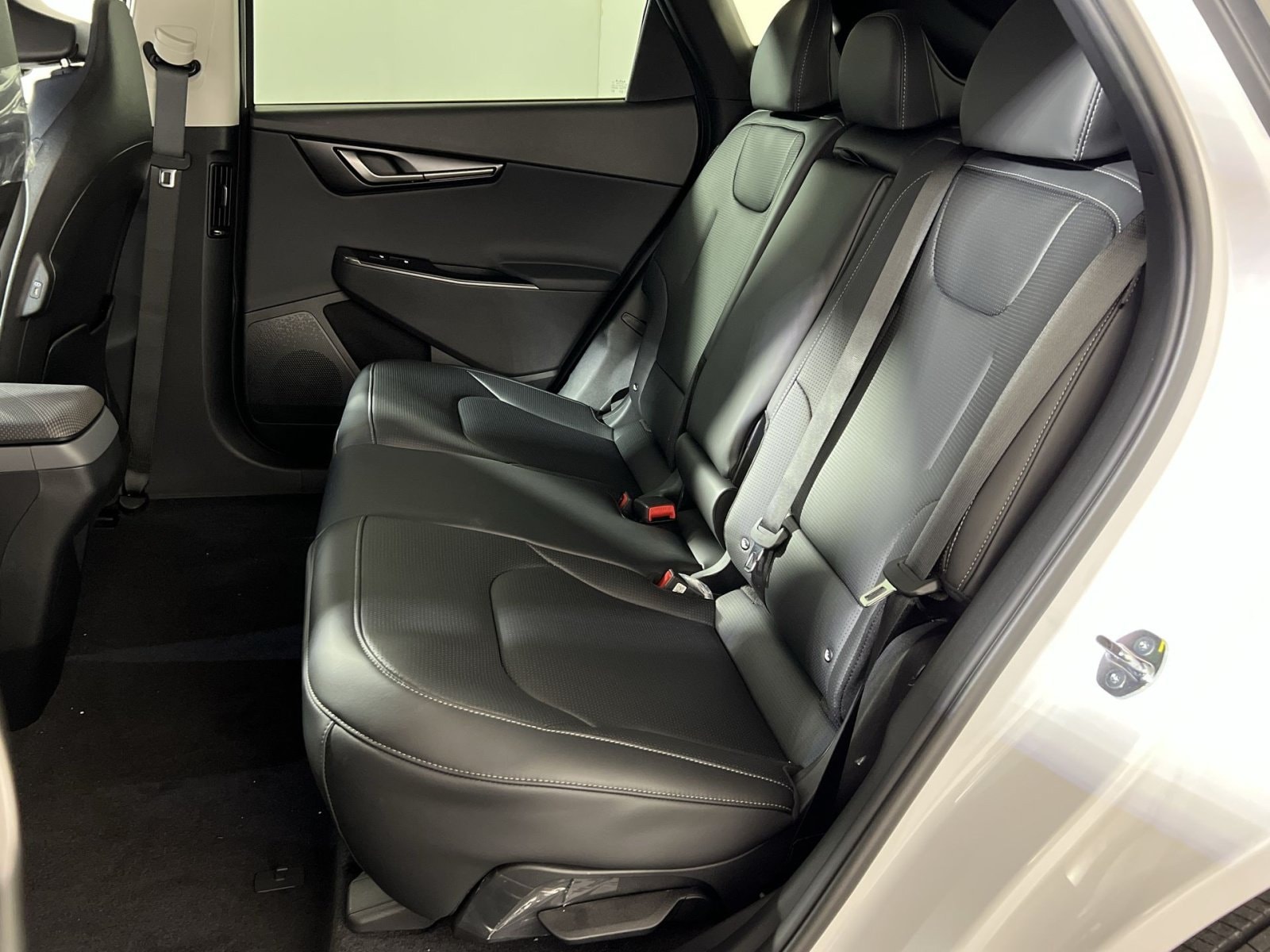 2025 Kia EV6 Wind - Photo 23