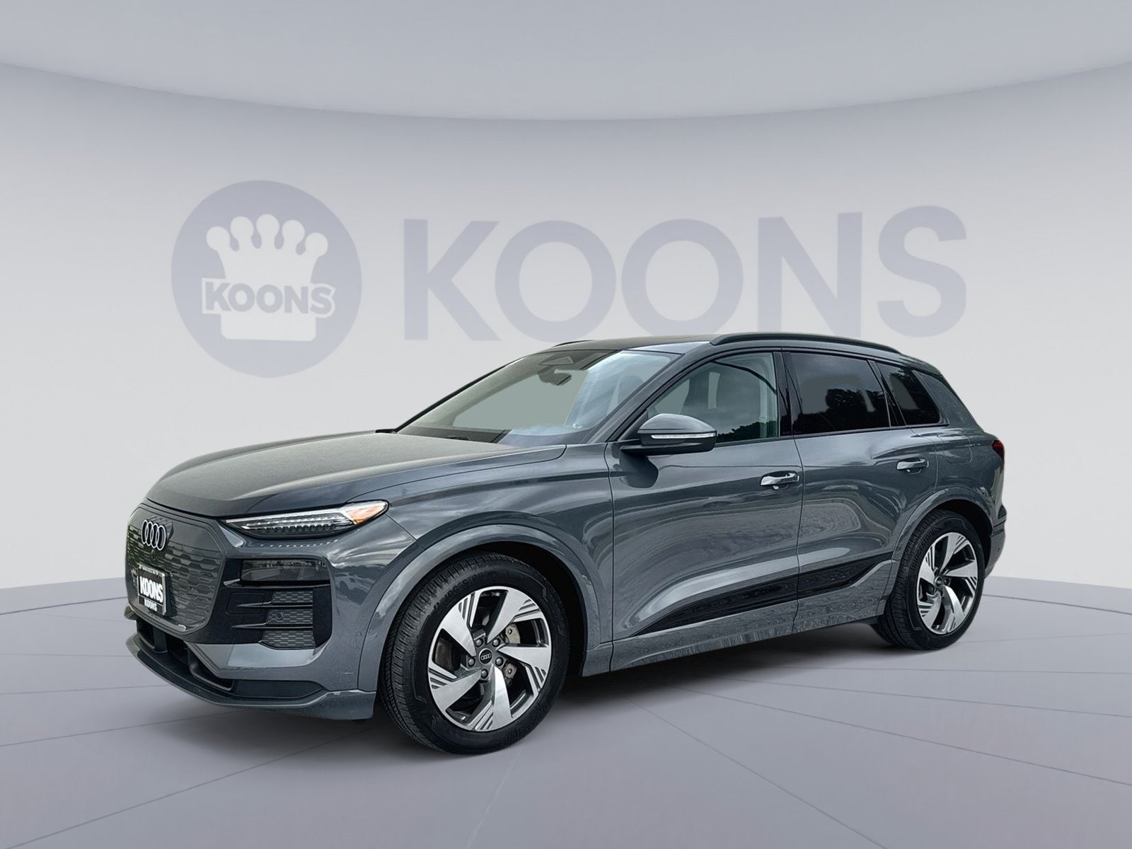 2025 Audi Q6 e-tron Prestige quattro's photo