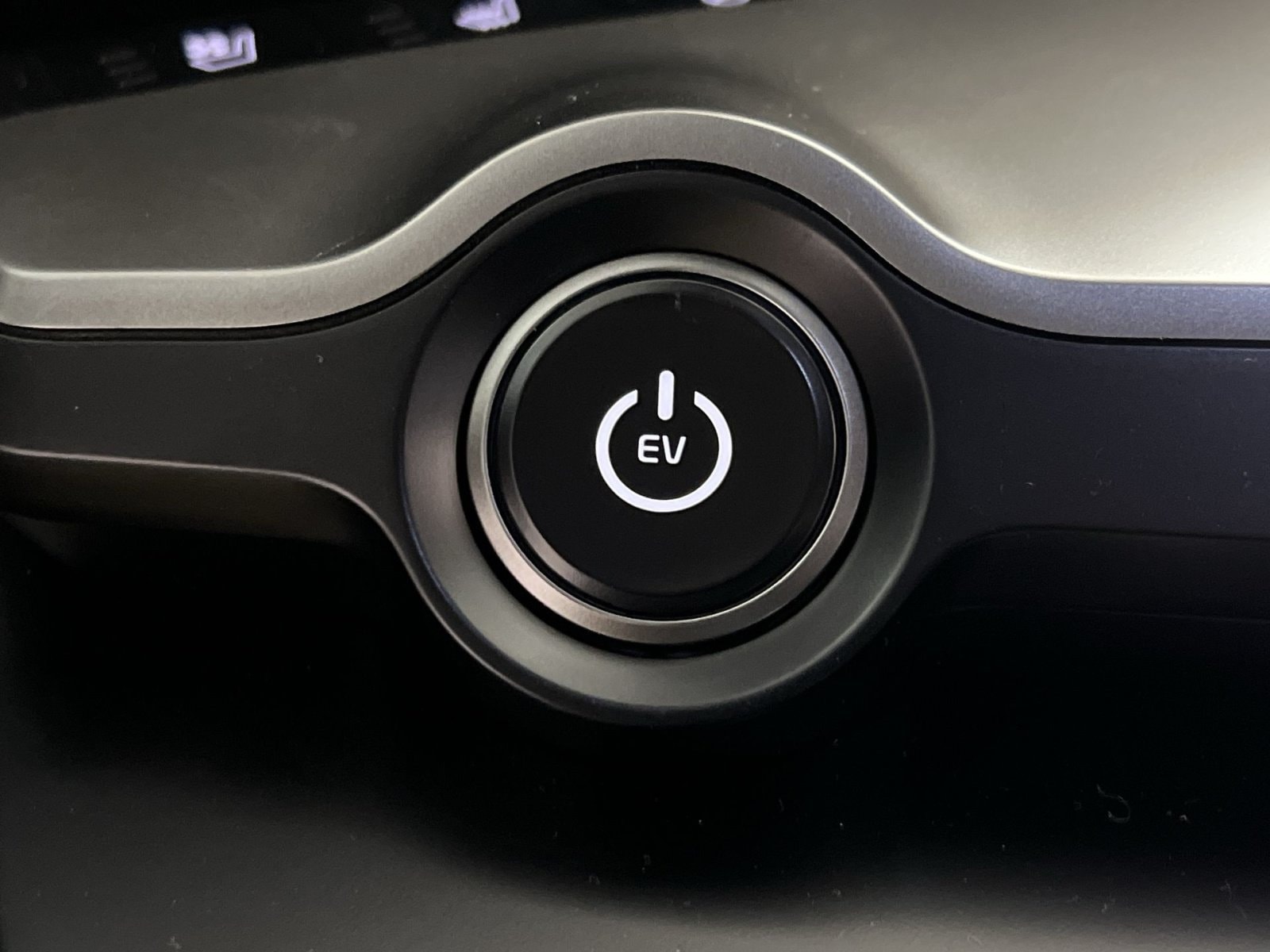 2025 Kia EV6 Wind - Photo 31