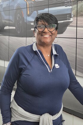 Staff member Leisha Bettis from ID_6e9dcf