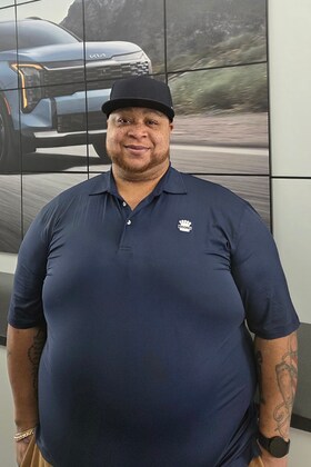 Staff member Rodney Smith from ID_6e9dcf