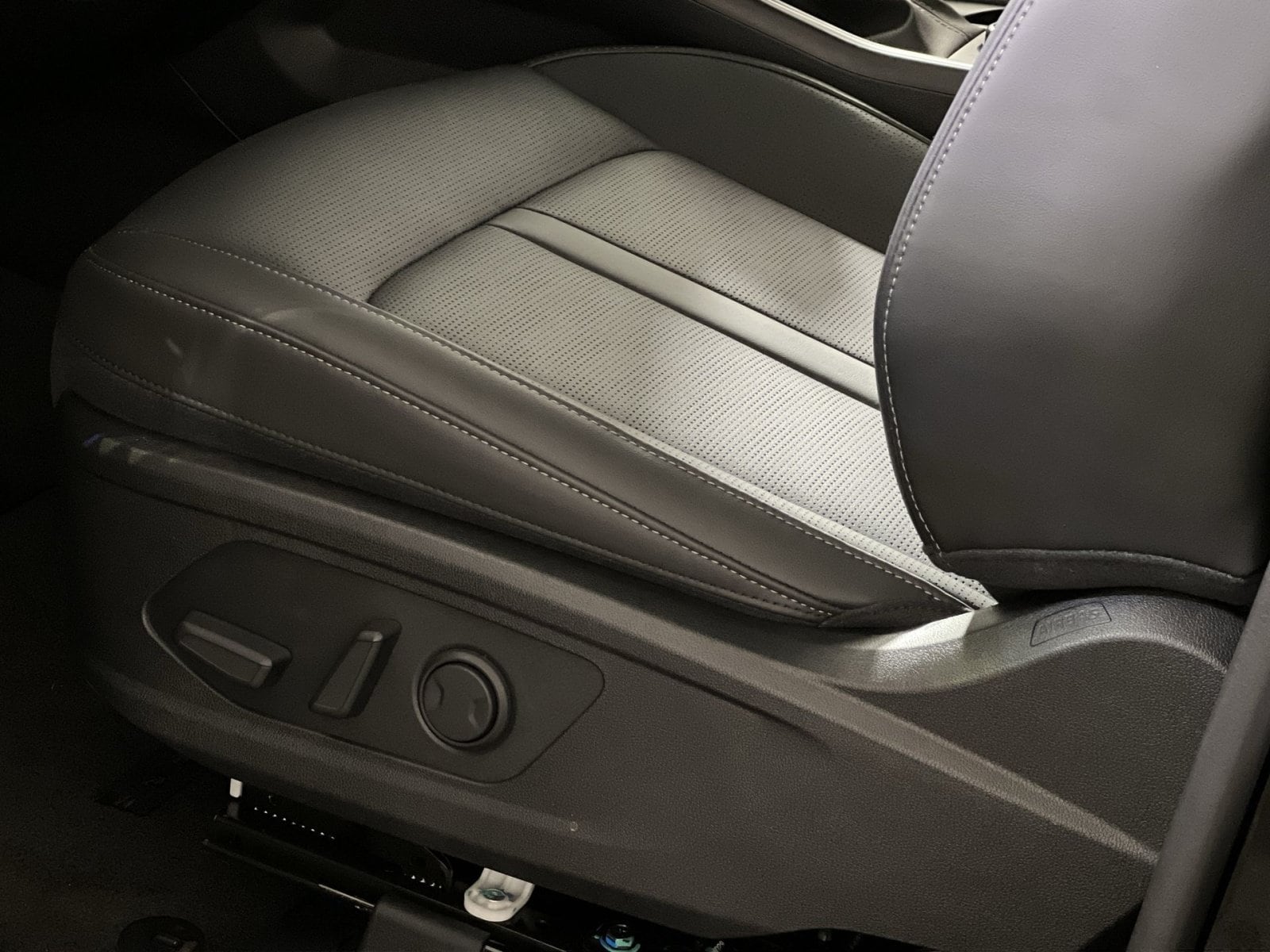2026 Kia Sorento X-Line EX - Photo 12