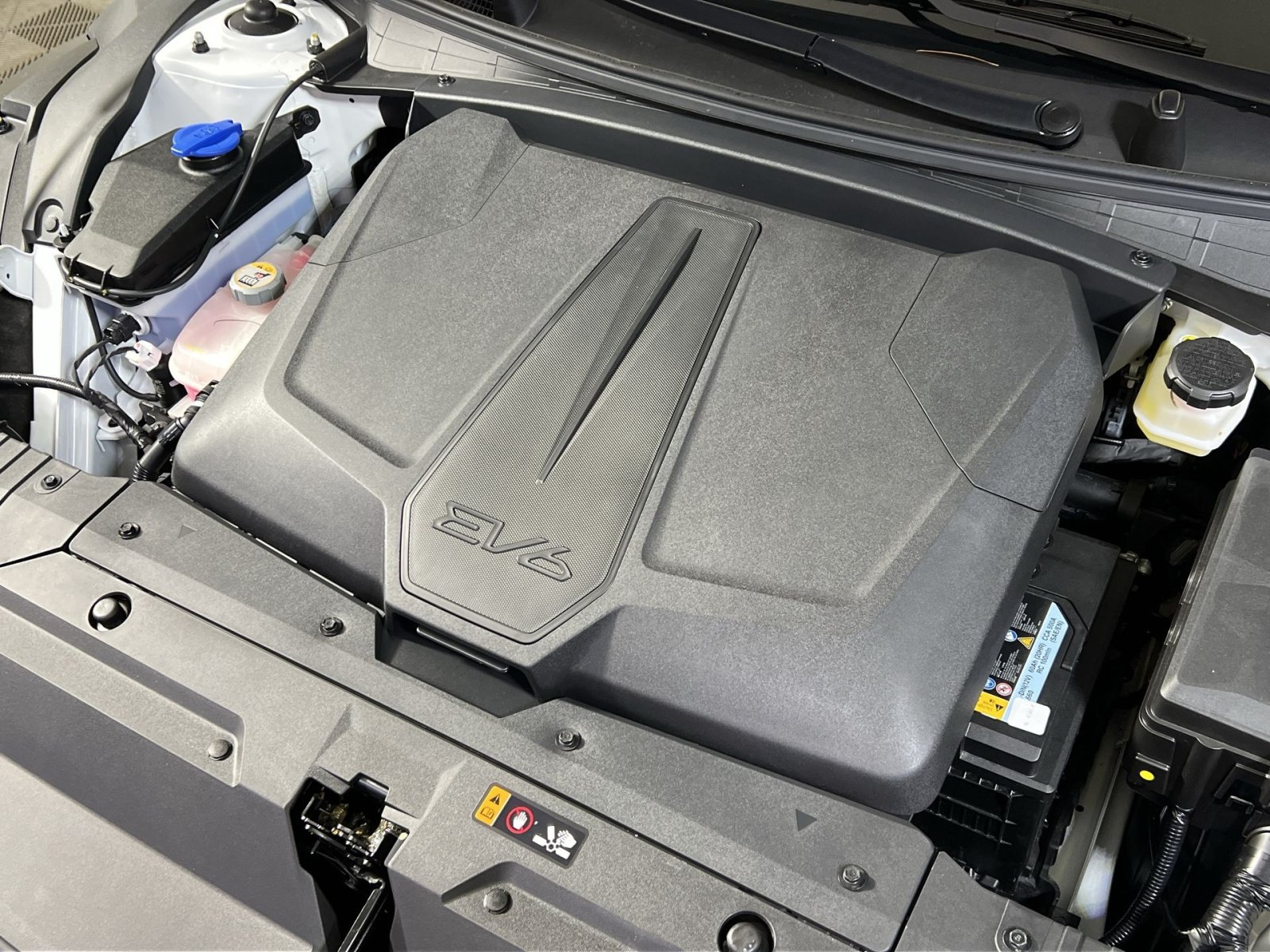 2025 Kia EV6 Wind - Photo 27
