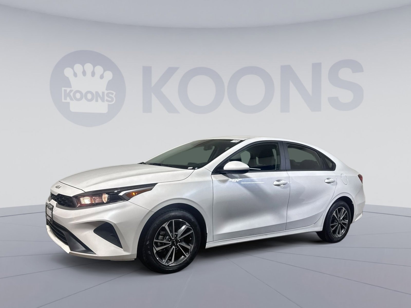 2024 Kia Forte LXS AT's photo