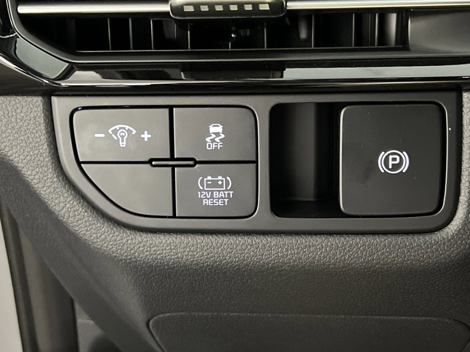 2026 Kia Sportage S Hybrid - Photo 33