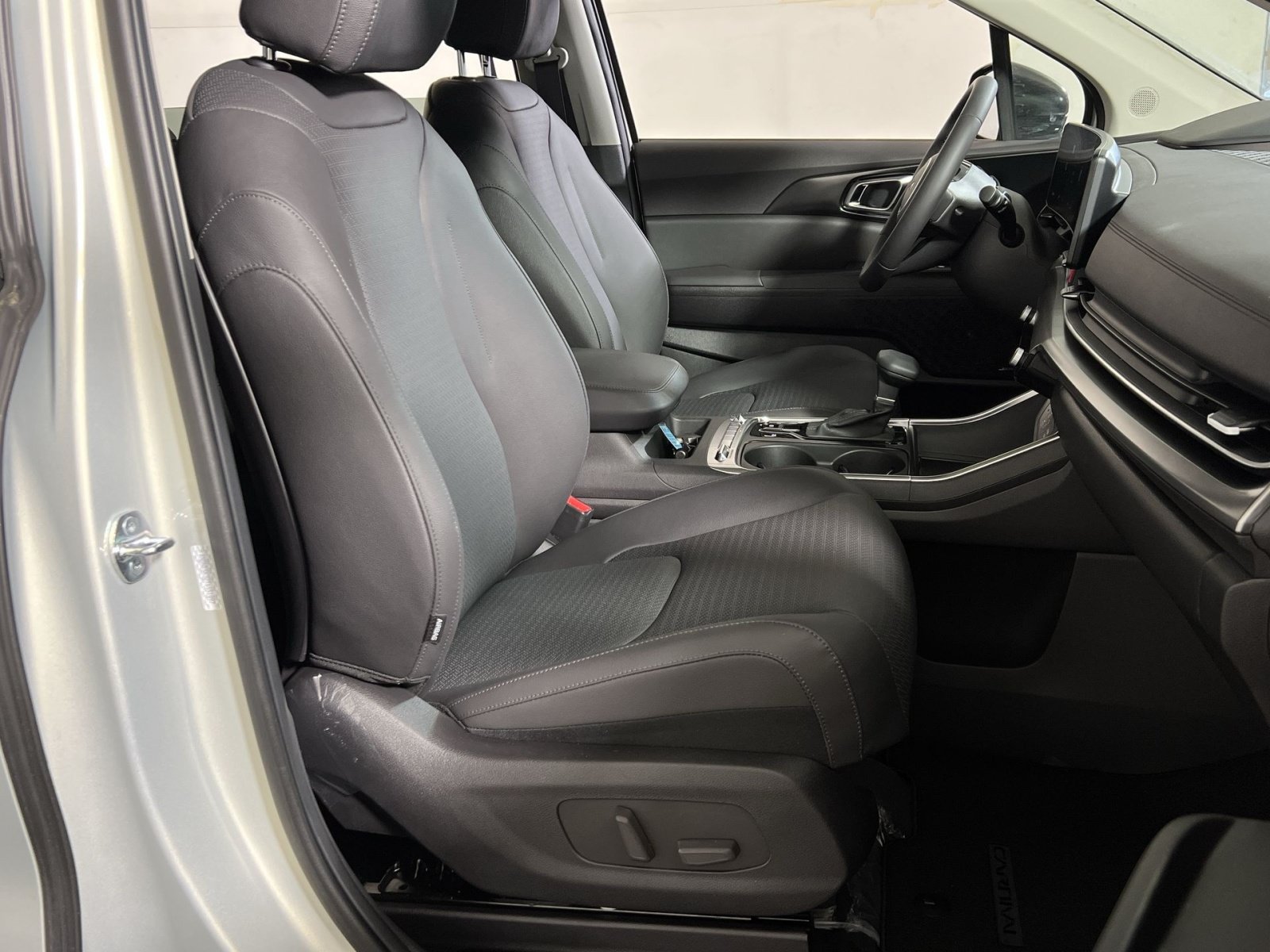 2026 Kia Carnival SX Prestige - Photo 27