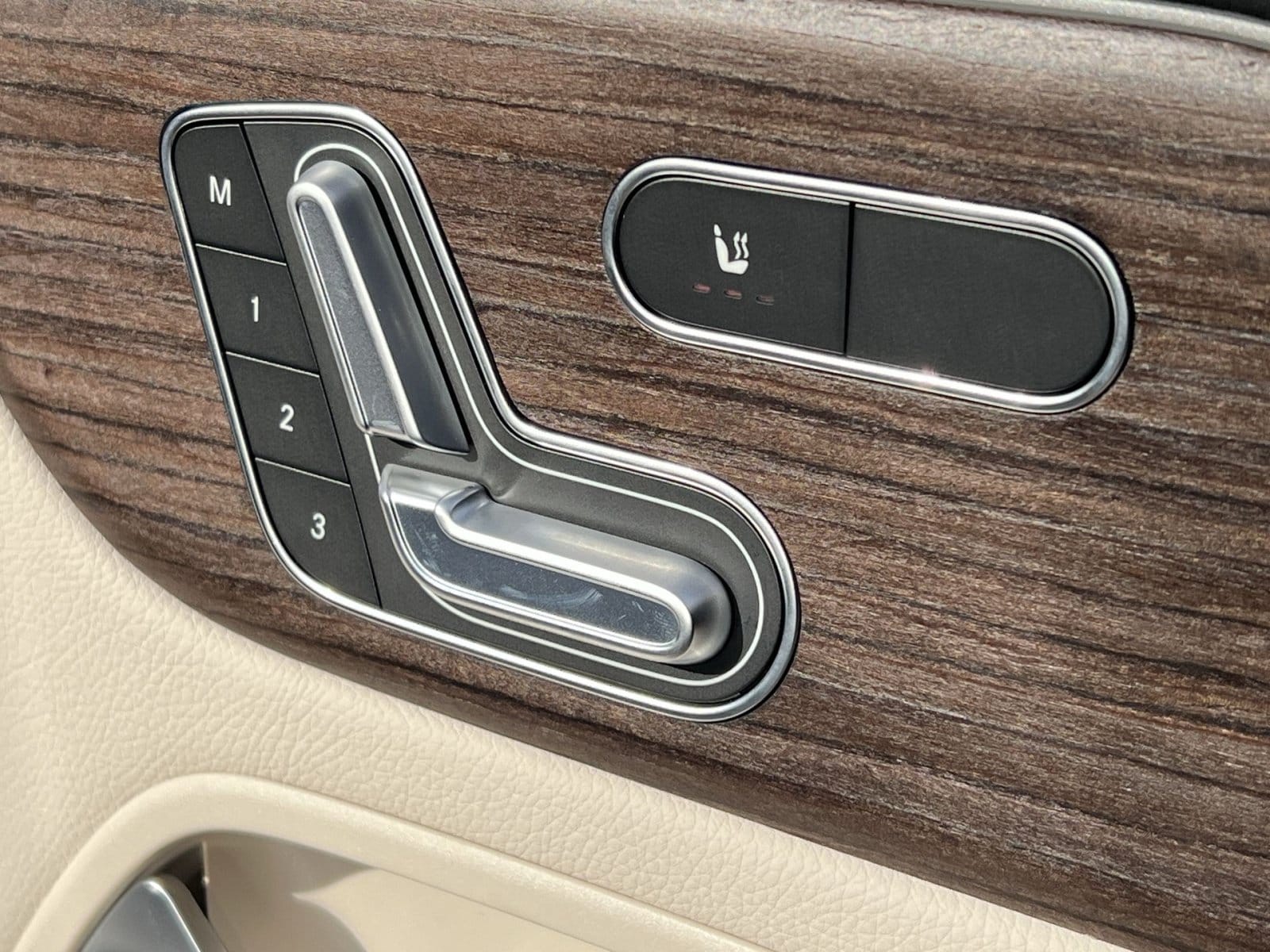 2026 Mercedes-Benz GLB GLB 250 - Photo 33