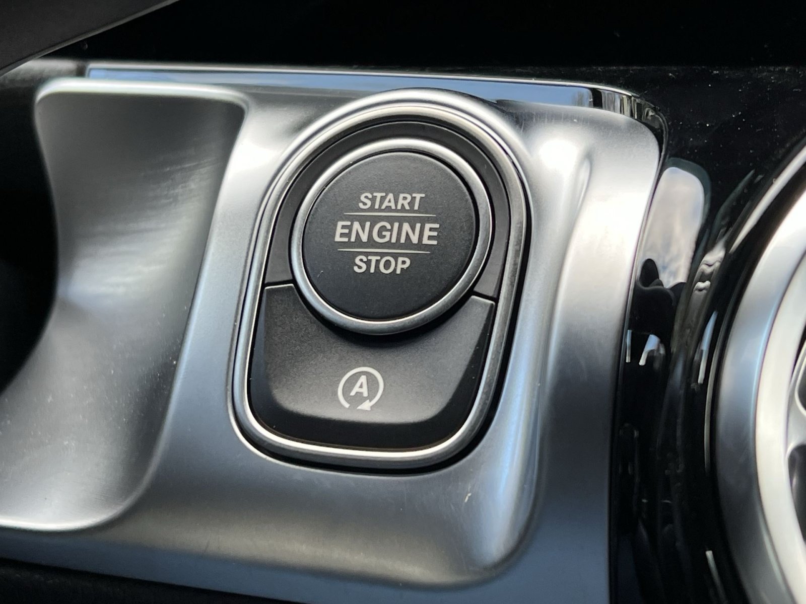 2026 Mercedes-Benz GLB GLB 250 - Photo 31