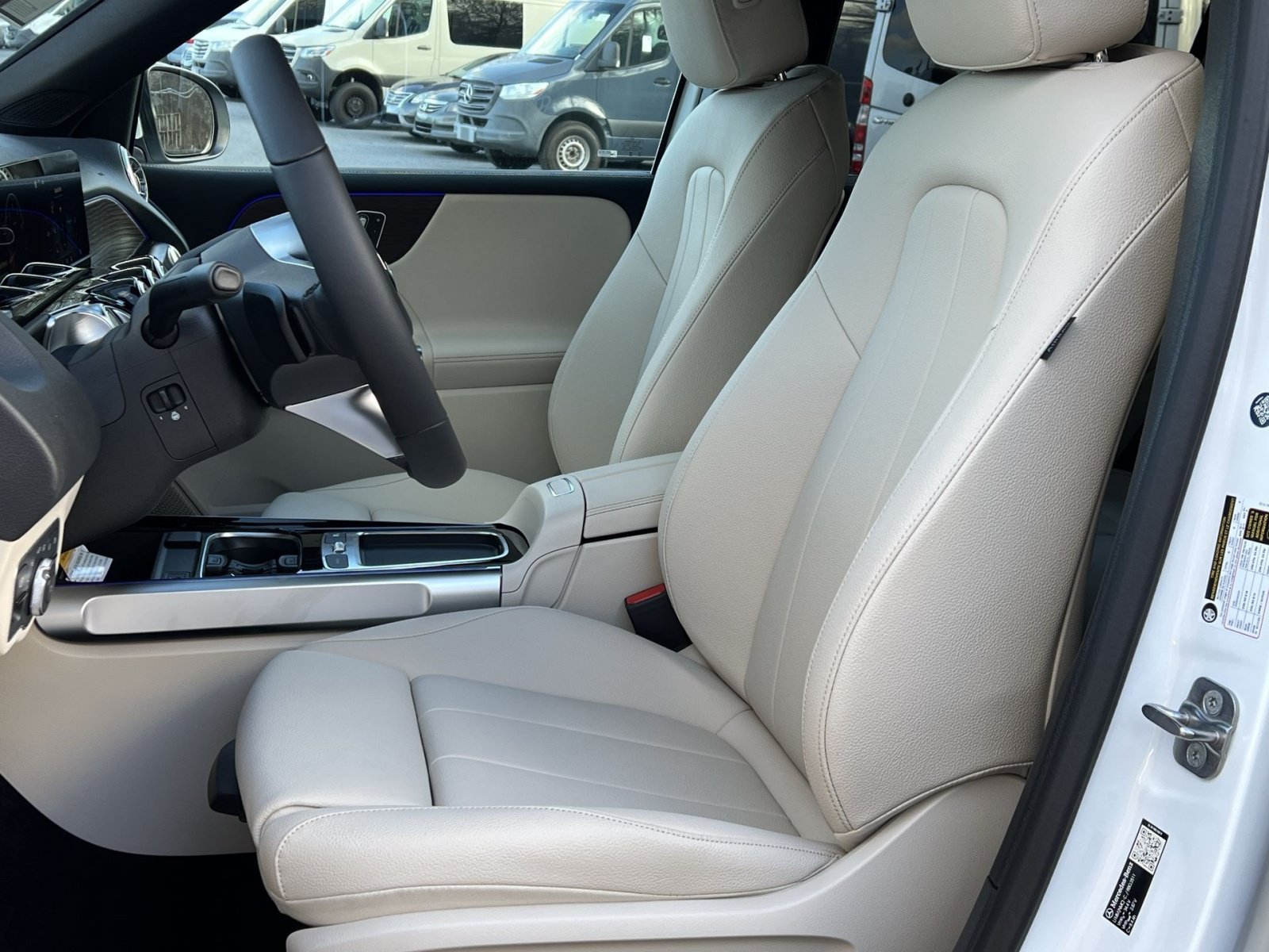 2026 Mercedes-Benz GLB GLB 250 - Photo 11