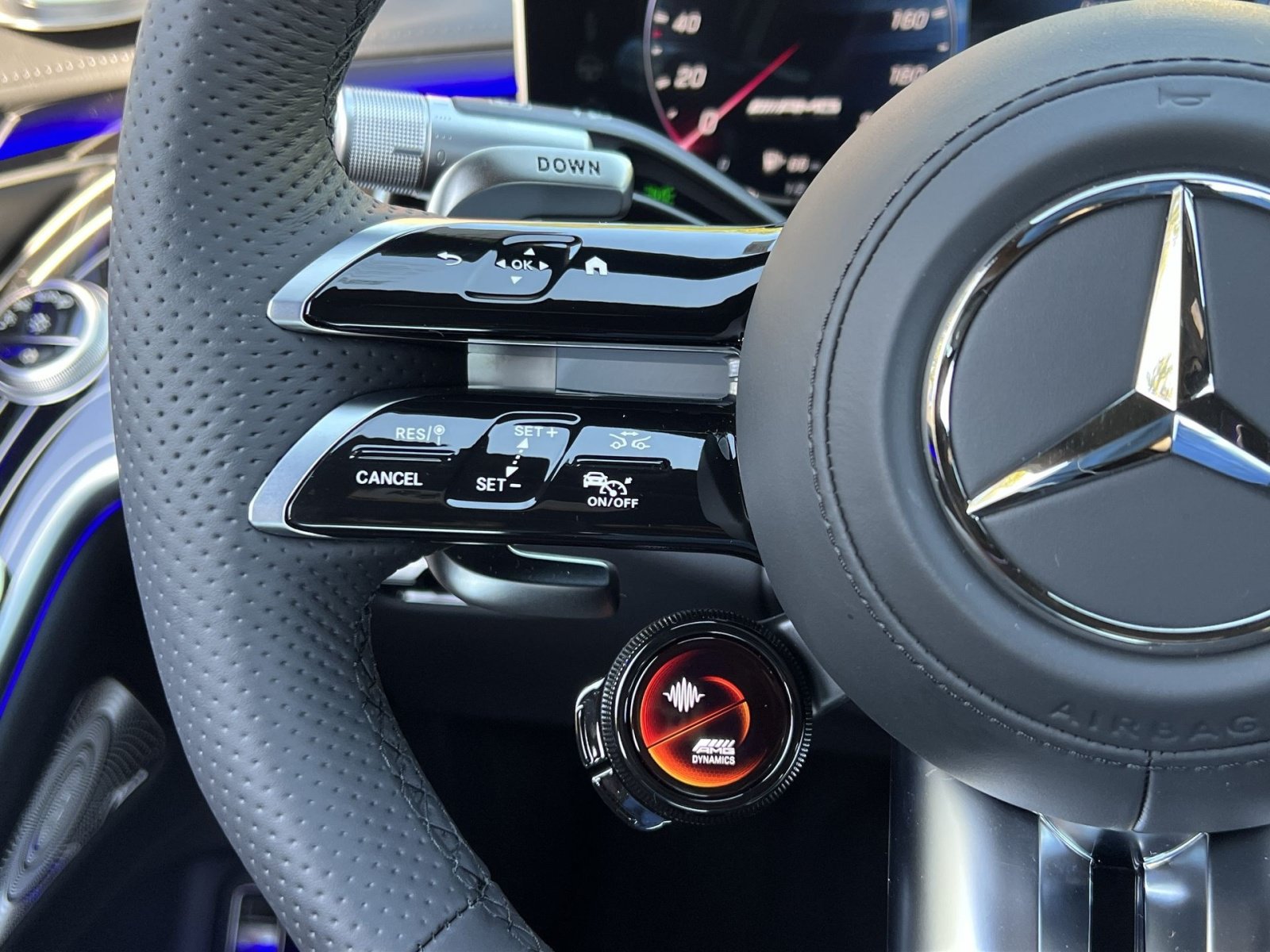 2026 Mercedes-Benz S-Class AMG S 63 - Photo 32