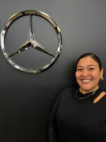 Staff member Marilyn Munoz from ID_ef4bf3