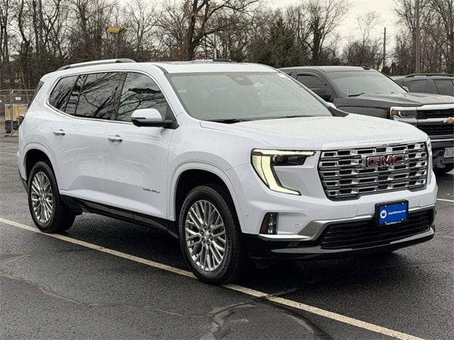 2026 GMC Acadia Denali's photo