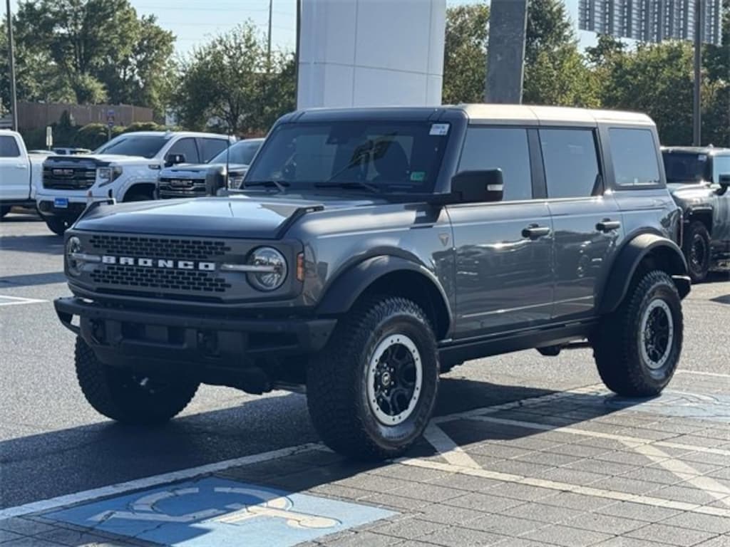 Used 2024 Ford Bronco Badlands SUV