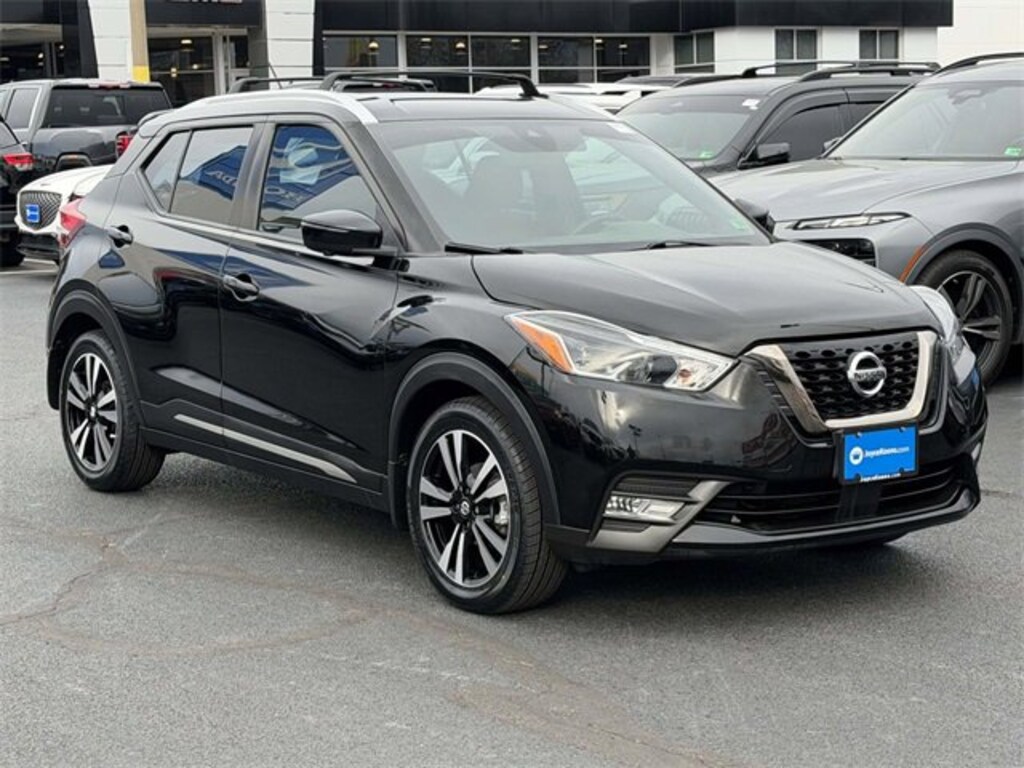 Used 2020 Nissan Kicks SR SUV