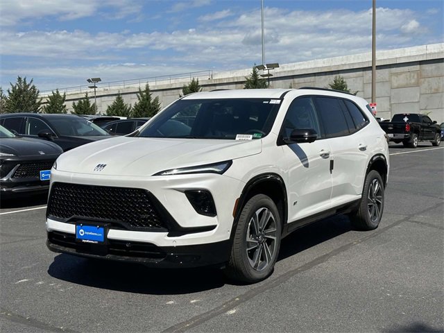 2025 Buick Enclave Sport Touring photo 4