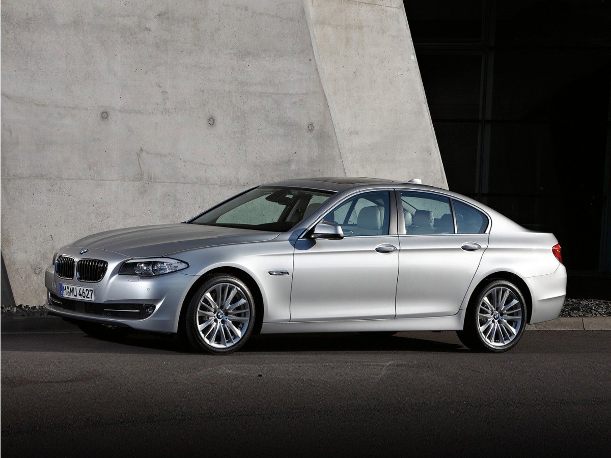 2012 BMW 5 Series 535i xDrive Sedan's photo