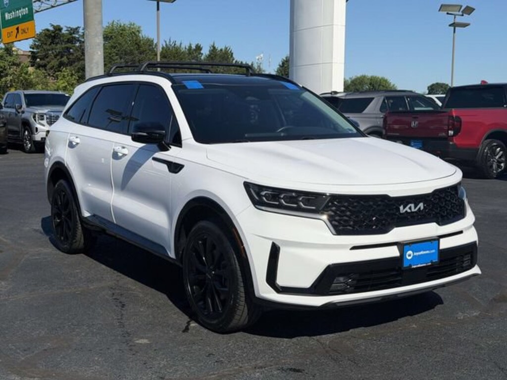 Used 2023 Kia Sorento SX SUV