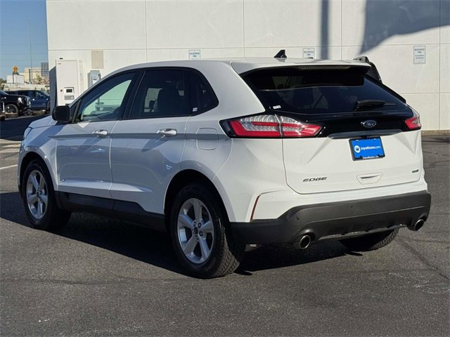 2020 Ford Edge SE photo 3