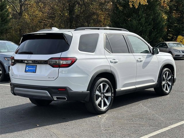 2025 Honda Pilot Elite photo 2