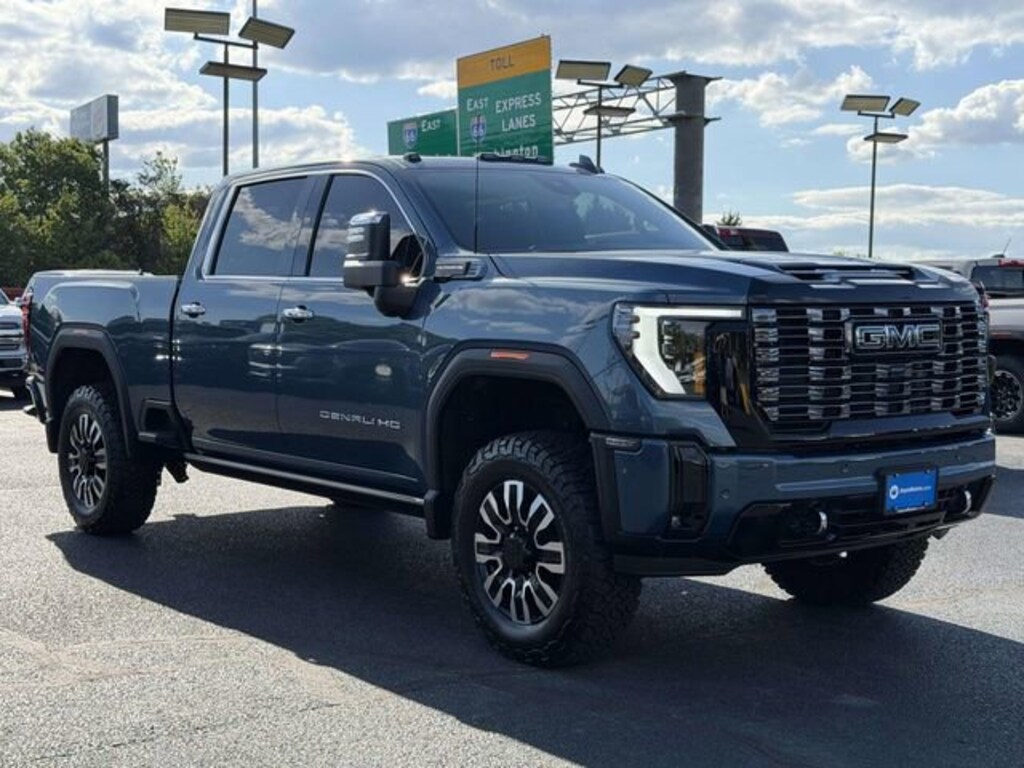 Used 2026 GMC Sierra 2500 HD Denali Ultimate Truck Crew Cab