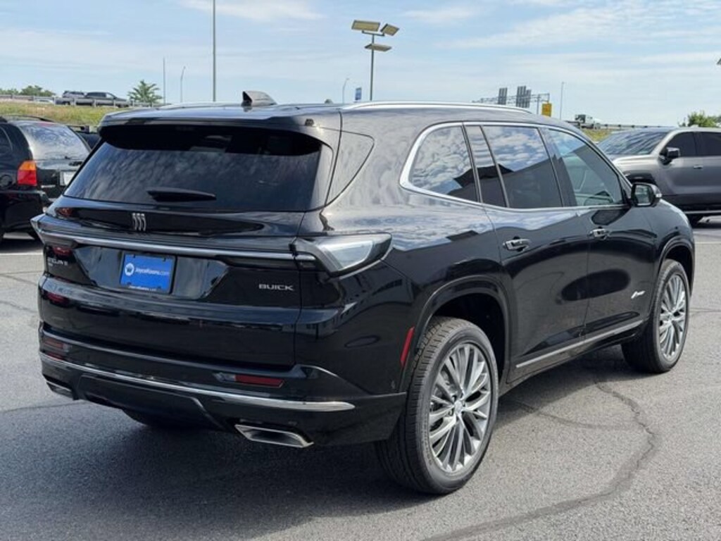 New 2026 Buick Enclave Avenir SUV