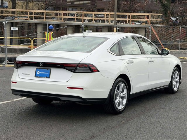 2025 Honda Accord LX photo 2