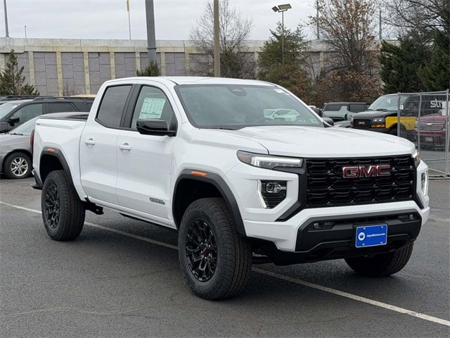 2026 GMC Canyon Elevation's photo