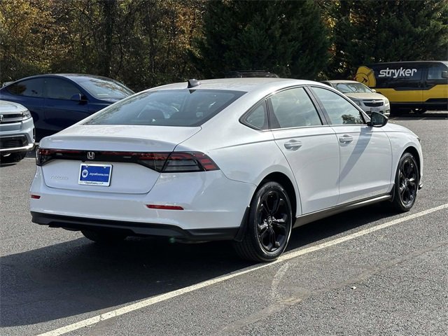 2025 Honda Accord SE photo 2