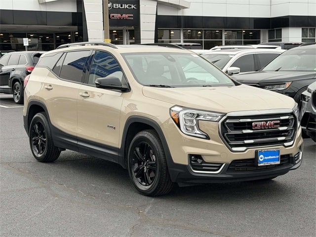 2023 GMC Terrain AT4's photo