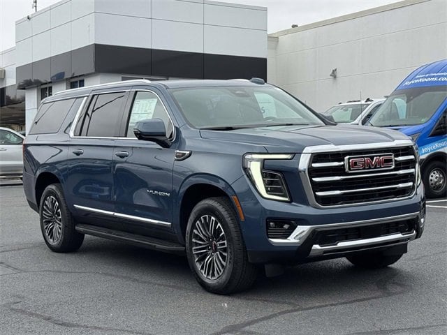 2026 GMC Yukon XL Elevation's photo