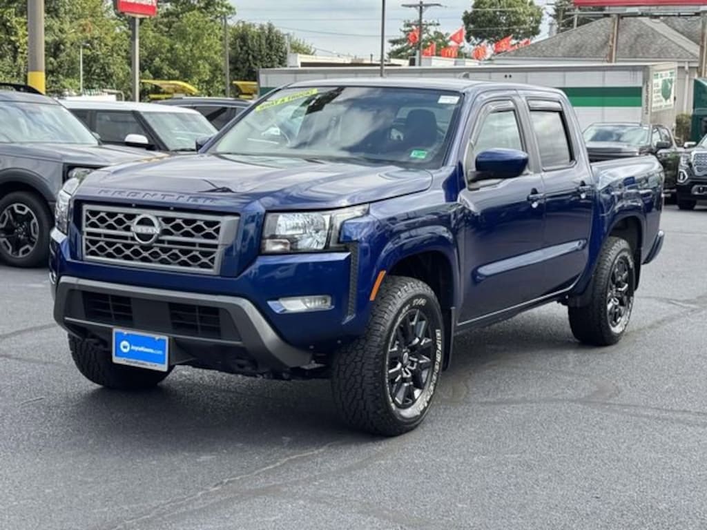 Used 2023 Nissan Frontier SV Truck Crew Cab