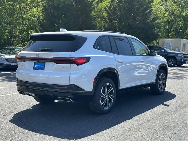 2025 Buick Enclave Sport Touring photo 2