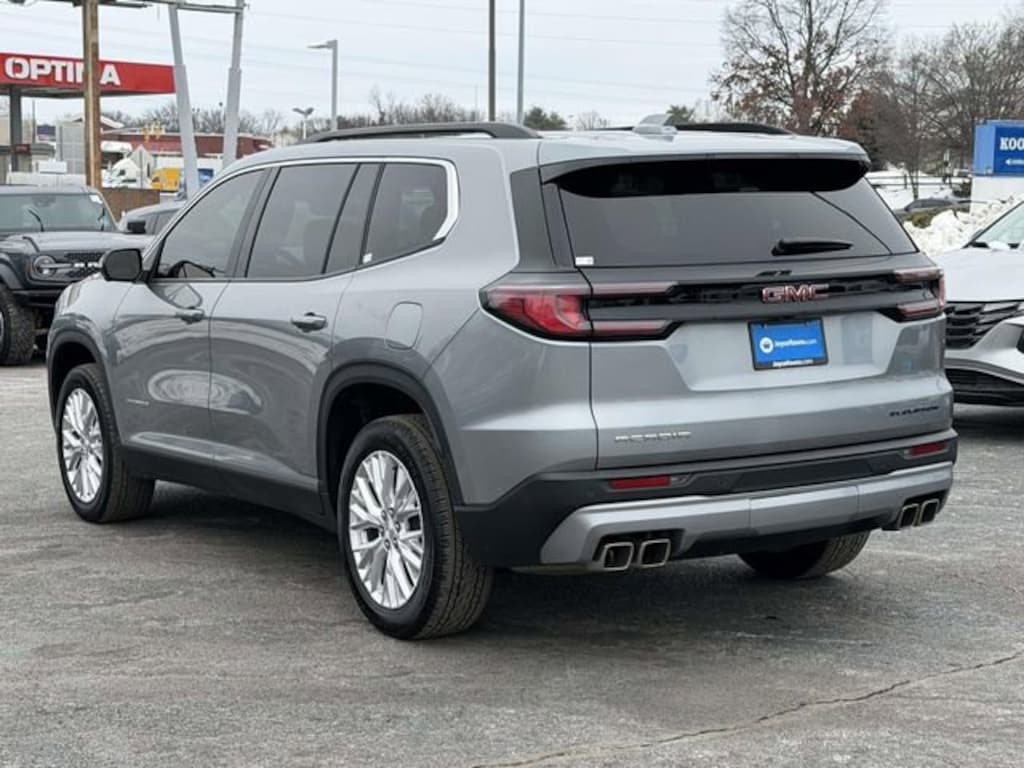 Used 2024 GMC Acadia Elevation SUV
