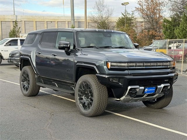 2026 GMC HUMMER EV 2X's photo