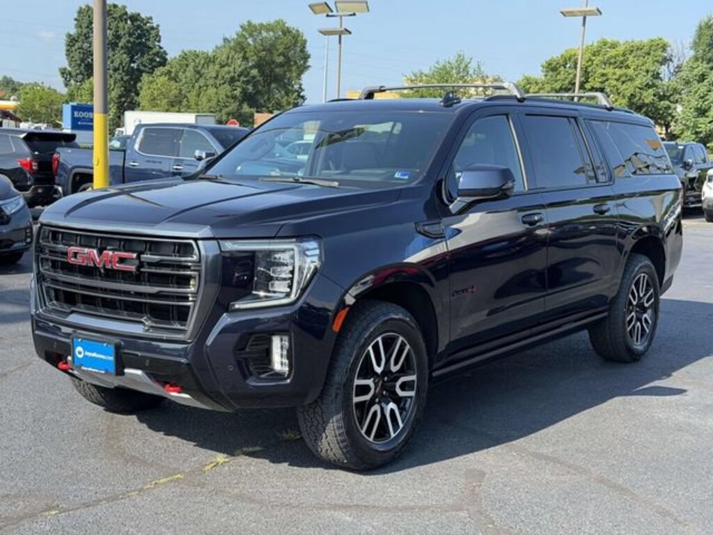 Used 2023 GMC Yukon XL AT4 SUV