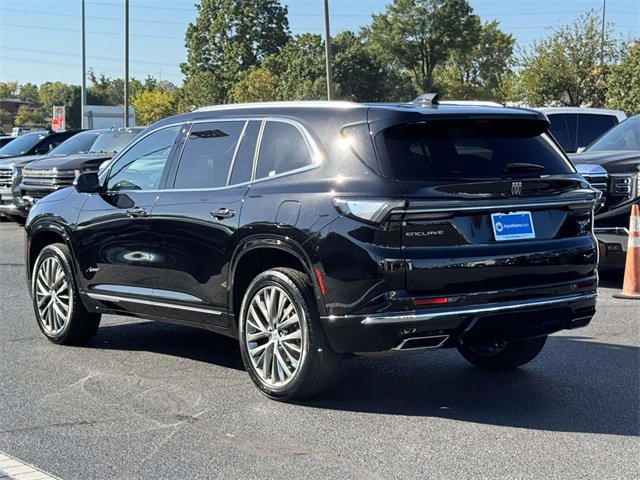 2025 Buick Enclave Avenir photo 2
