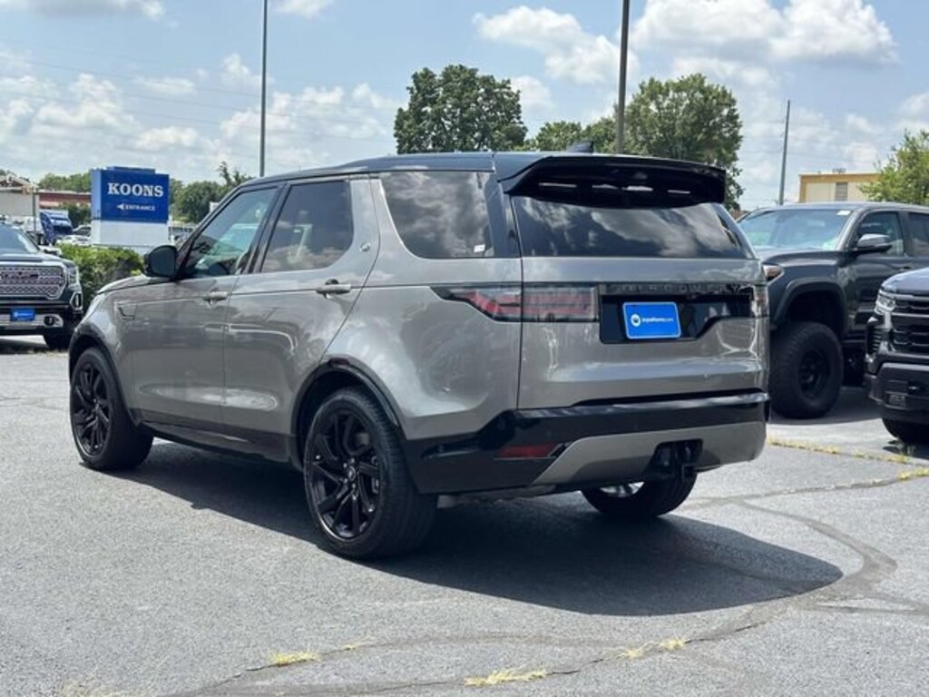 Used 2024 Land Rover Discovery Dynamic SE SUV