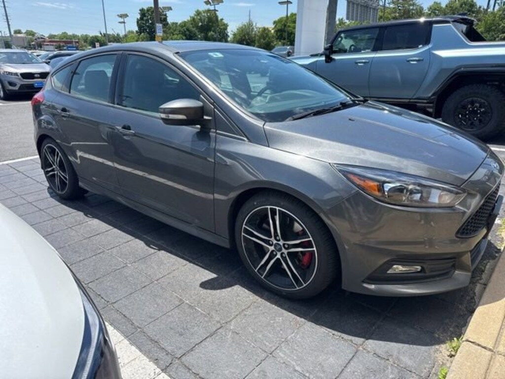 Used 2018 Ford Focus ST Hatchback