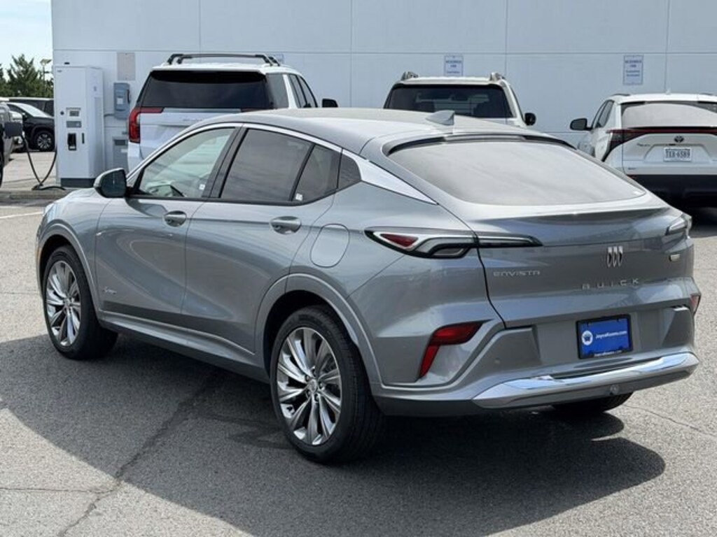 New 2026 Buick Envista Avenir SUV