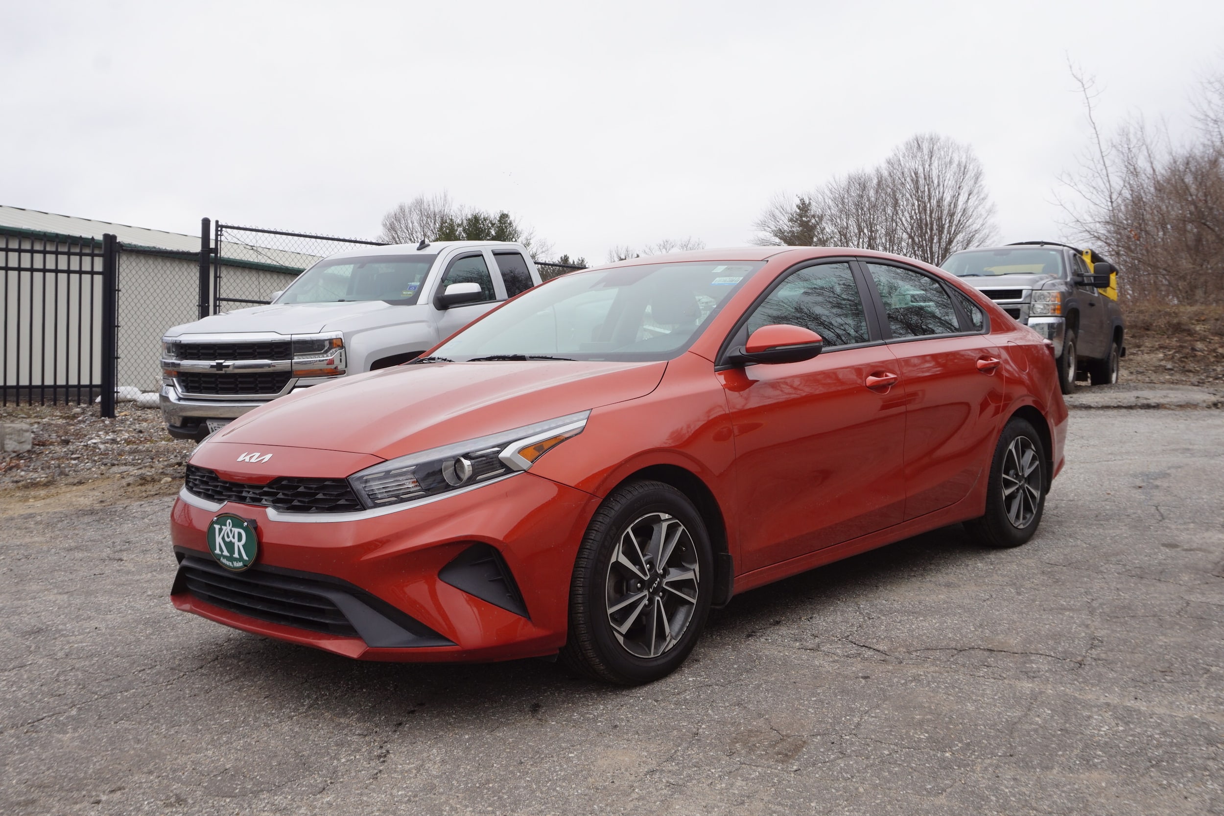 View vehicle photo 3